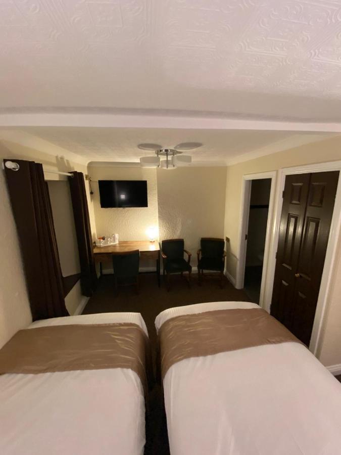 The Redwell Inn Барнард Касъл Екстериор снимка