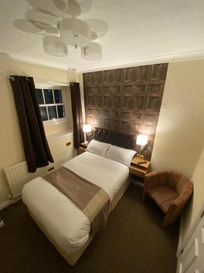 The Redwell Inn Барнард Касъл Екстериор снимка